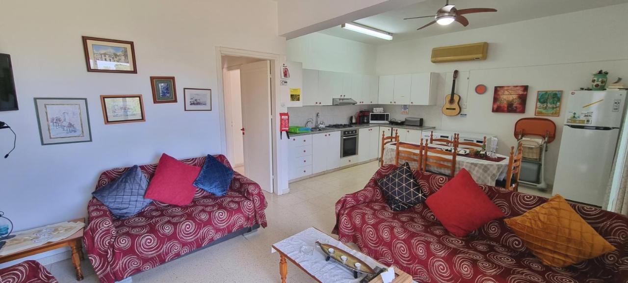 Astrofegia Apartments Near The Sea Agia Marina (Northern Cyprus) Exterior foto